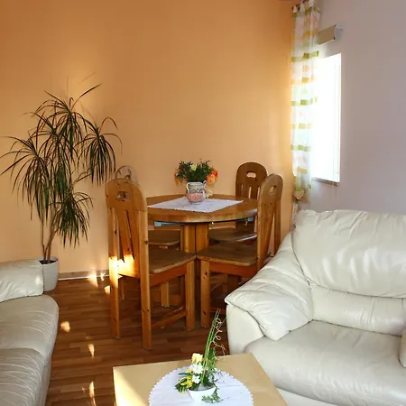 Ferienwohnung, Struppen, Cleaning Included
